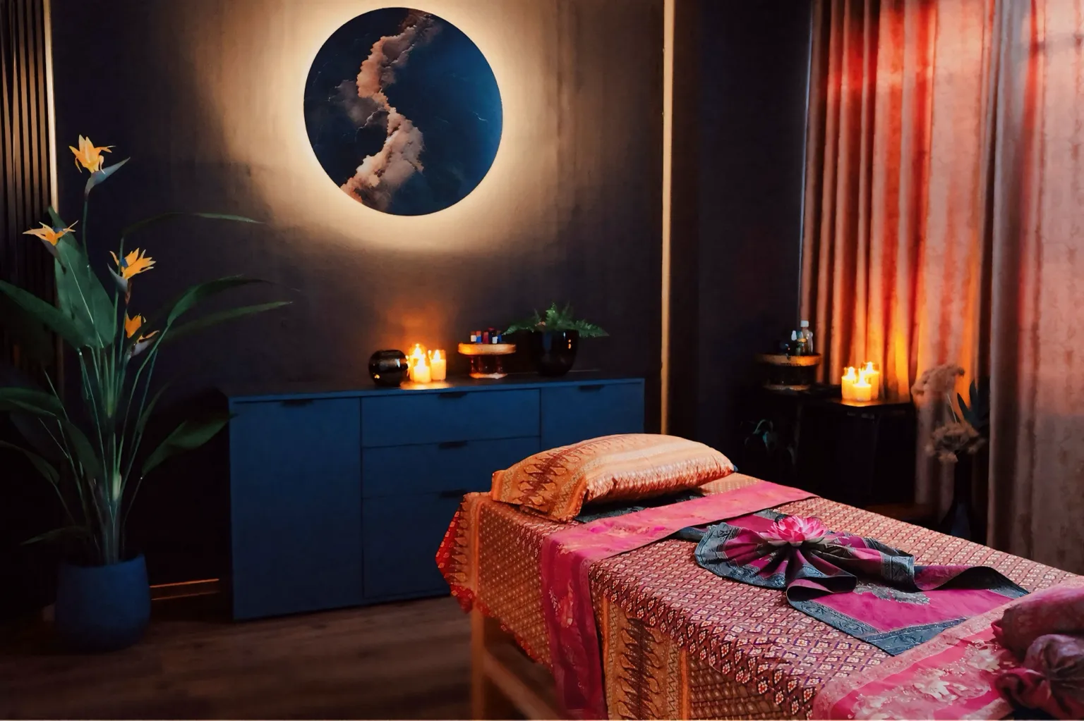 Entspannender Massage-Raum im Studio